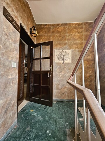 Furnished Amenities in 3 BHK Builder Floor at SS The Lilac, Sector 49 – for Rent