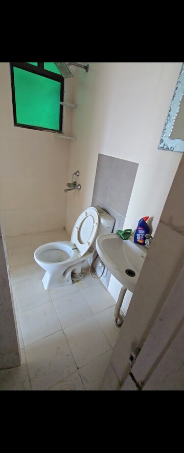 Bathroom in 2.5 BHK Apartment at SG Impressions 58, Raj Nagar Extension – for Rent