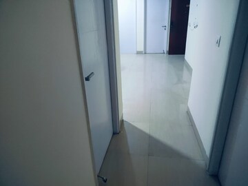 Building Lobby in 4 BHK Builder Floor at Emaar Emerald Floors Premier, Sector 65 – for Rent