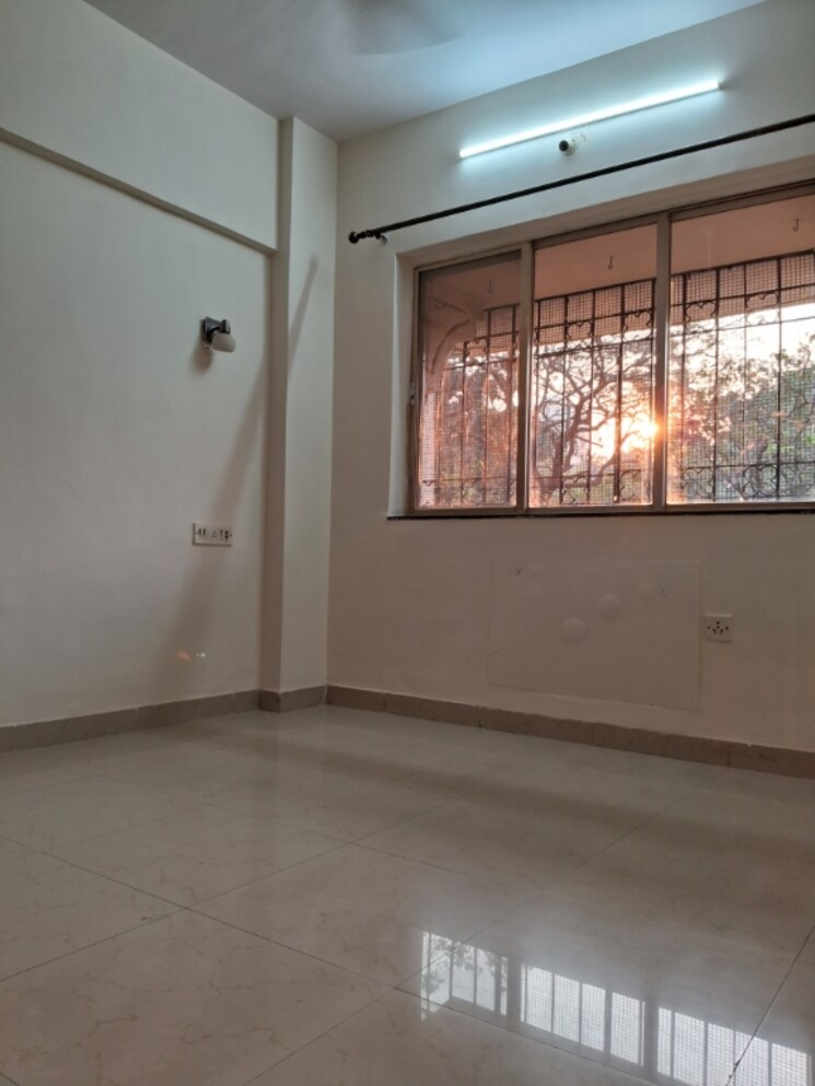 Bedroom, dosti-daffodil 1 Bedroom 397 Sq.Ft. Apartment In Wadala East Mumbai 8172540