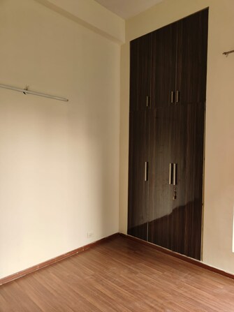 2 BHK Apartment For Rent in Pioneer Park Phase 1 Sector 61 Gurgaon  8172563