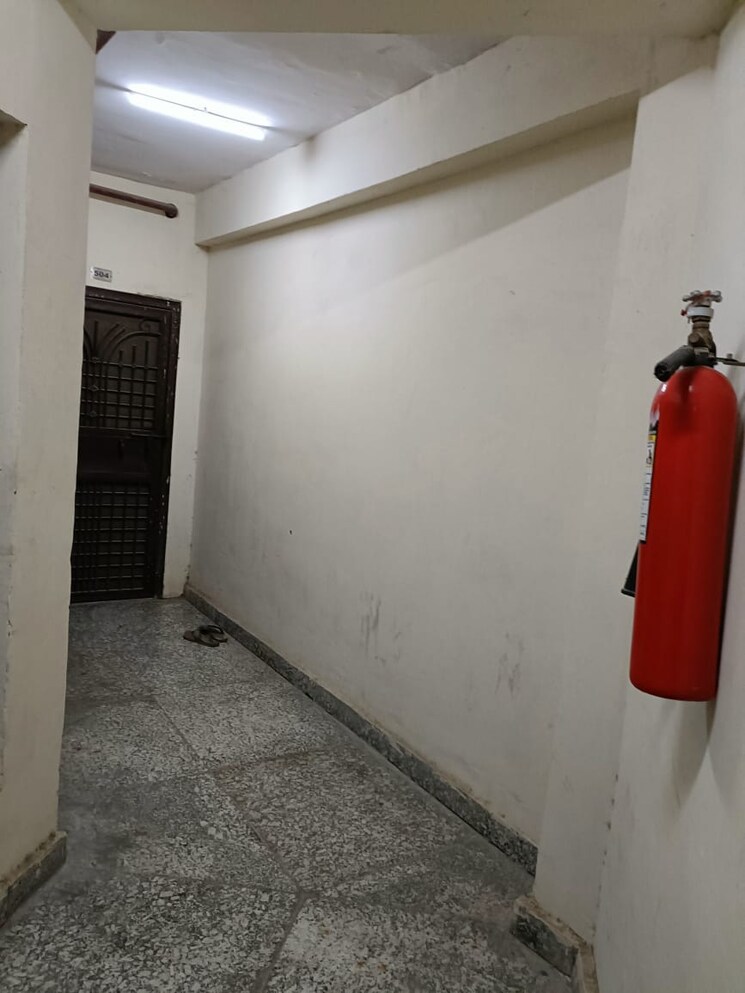 Room, gardenia-golf-city 2 Bedroom 950 Sq.Ft. Apartment In Sector 75 Noida 8172556