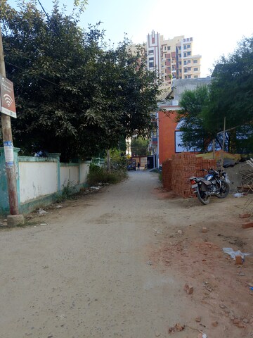  Plot For Sale in Gomti Nagar