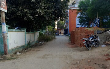 Plot For Sale in Gomti Nagar