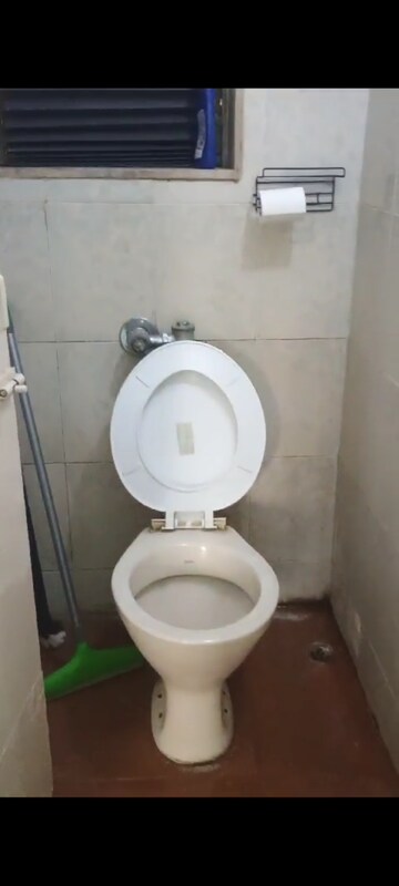 Bathroom in 1 BHK Apartment at Kia Park Apartments, Andheri West – for Rent