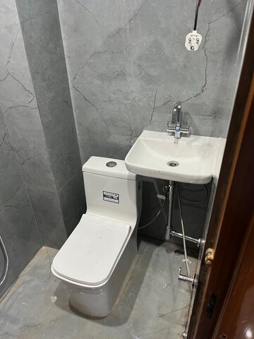 Bathroom in 1 RK Builder Floor at RWA Residential Society, Sector 40 – for Rent