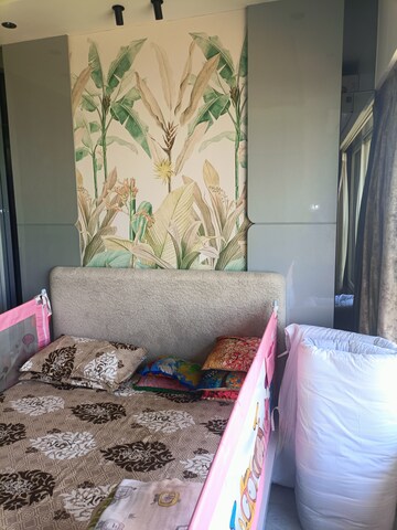 Bedroom in 2 BHK Apartment at Jayesh Shiv Parvati CHS, Kandivali West – for Rent