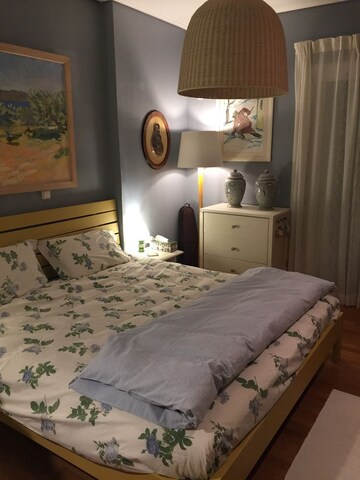 Bedroom in 3 BHK Apartment at Southern Avenue 1, Southern Avenue – for Sale