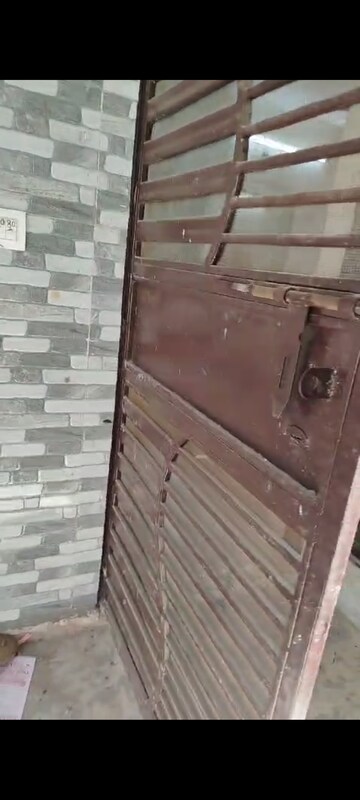 Bathroom in 2.5 BHK Apartment at The Vegas, Sector 16b Dwarka – for Rent