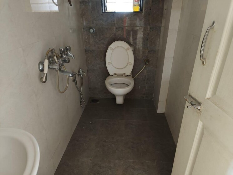 Bathroom, salasar-aanand 2 Bedroom 700 Sq.Ft. Apartment In Mira Road Thane 8172866
