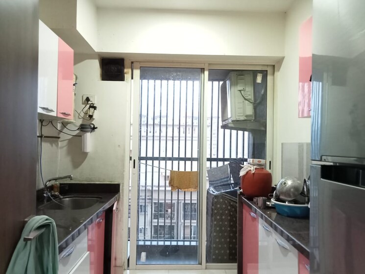 Kitchen, courtyard-by-narang-realty-and-the-wadhwa-group 2 Bedroom 730 Sq.Ft. Apartment In Pokhran Road No Two Thane 8172881