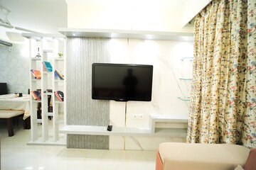 Furnished Amenities in 3 BHK Apartment at Gomti Nagar – for Rent