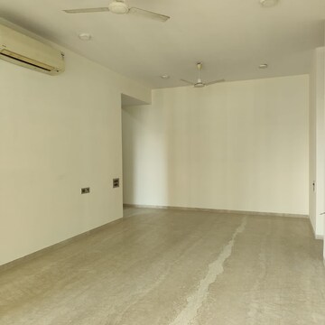 Room in 3 BHK Apartment at Omkar Alta Monte, Laxman Nagar – for Rent