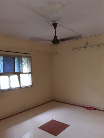 Furnished Amenities in 1 BHK Apartment at Azad CHS, Goregaon East – for Rent