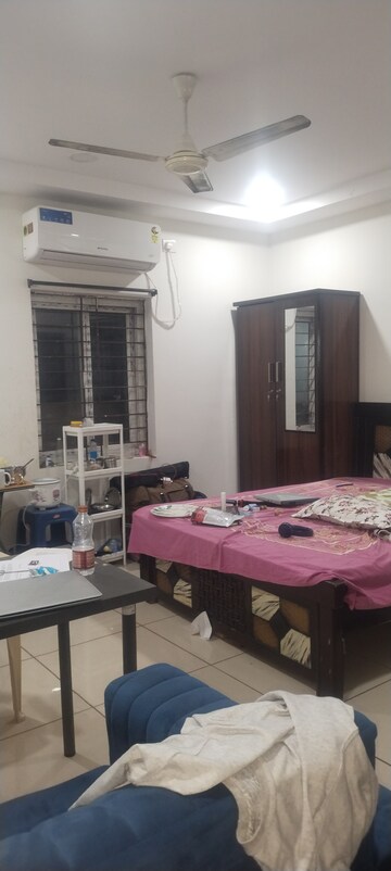 Bedroom in Studio Independent House at Madhapur – for Rent
