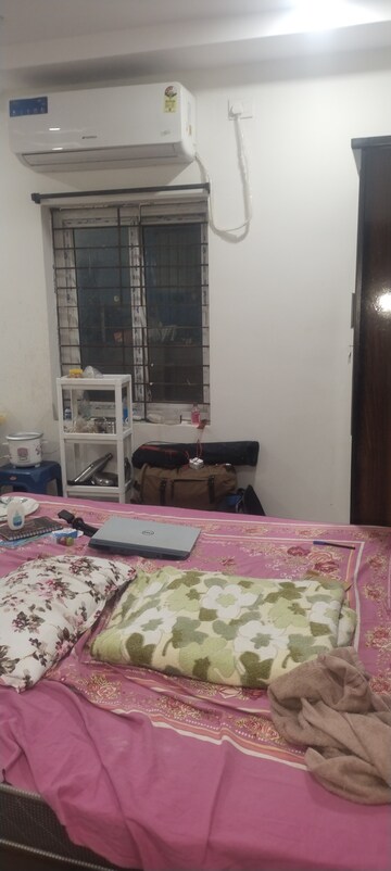 Bedroom in Studio Independent House at Madhapur – for Rent