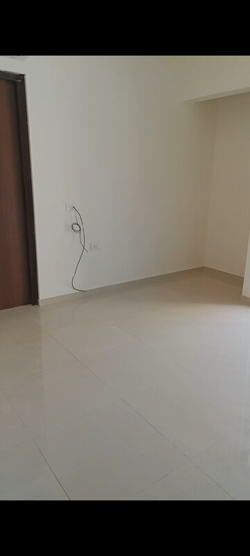 Room in 1 BHK Apartment at Lodha Casa Maxima, Mira Road – for Sale