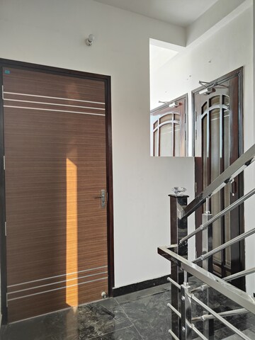 Balcony in 2 BHK Independent House at Gomti Nagar – for Rent
