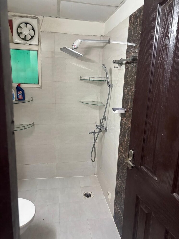 Bathroom, wallrock-aishwarayam-gold 2 Bedroom 1060 Sq.Ft. Apartment In Sector 1 Greater Noida Greater Noida 8173147