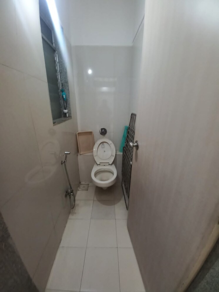 Bathroom, sadguru-avenue 1 Bedroom 358 Sq.Ft. Apartment In Dahisar East Mumbai 8173175