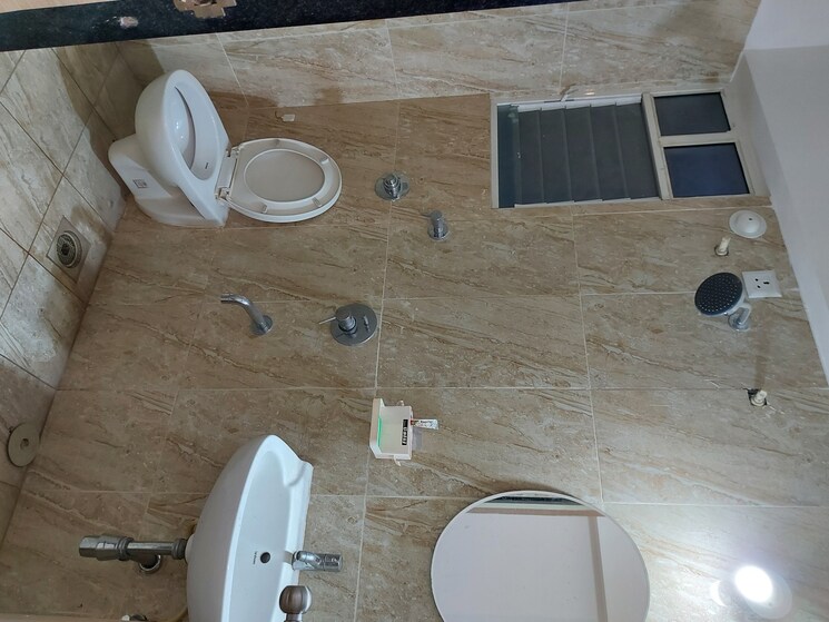 Bathroom, realty7-wonderwall 2 Bedroom 750 Sq.Ft. Apartment In Balewadi Pune 8173207