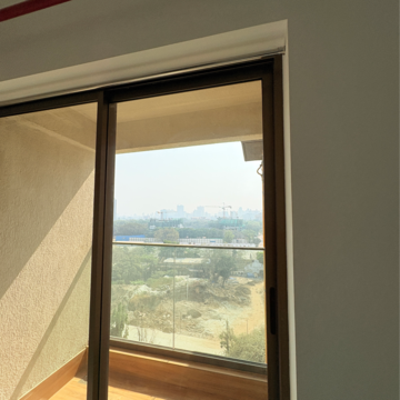 Room in 2 BHK Apartment at Raymond Ten X Habitat, Swastik Garden – for Rent