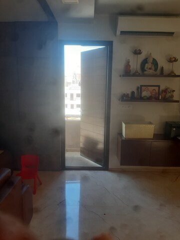 Furnished Amenities in 3 BHK Apartment at Domlur – for Sale