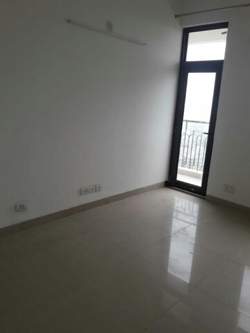 Room in 1 BHK Builder Floor at Delta I Greater Noida – for Rent