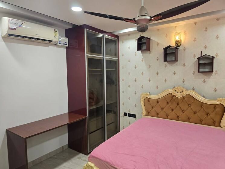 Bedroom, niti khand 4 Bedroom 2400 Sq.Ft. Builder Floor In Niti Khand Ghaziabad 8173301
