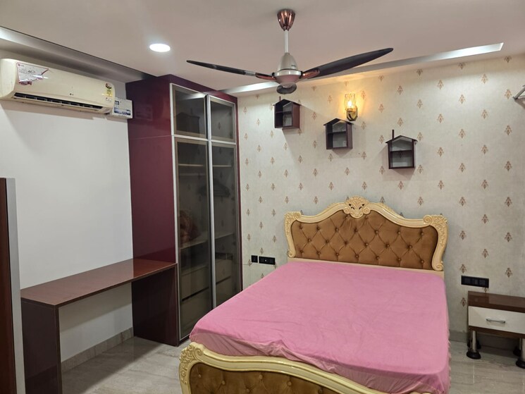 Bedroom, niti khand 4 Bedroom 2400 Sq.Ft. Builder Floor In Niti Khand Ghaziabad 8173301