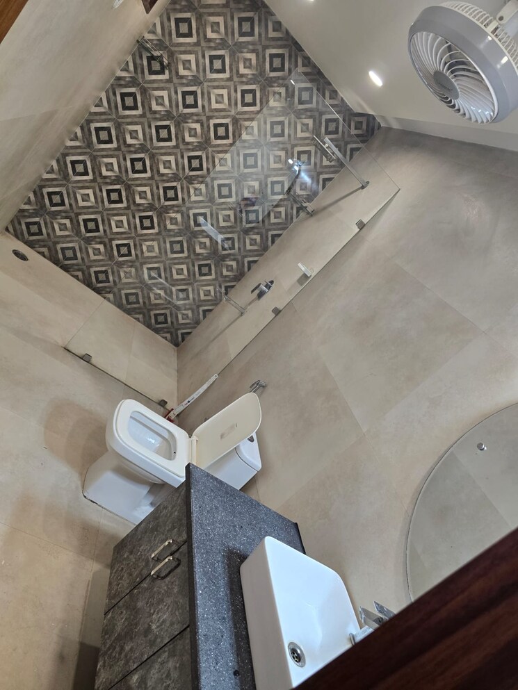 Bathroom, niti khand 4 Bedroom 2400 Sq.Ft. Builder Floor In Niti Khand Ghaziabad 8173301