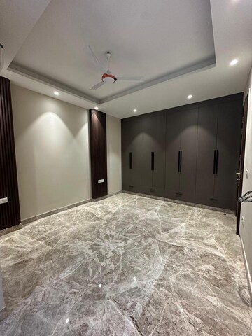 Master Bedroom in 3 BHK Builder Floor at Sector 25 – for Sale