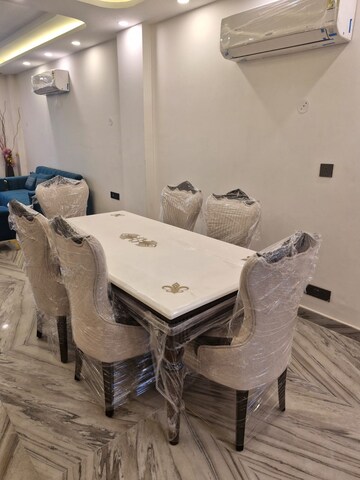 Master Bedroom in 1 BHK Builder Floor at Dlf Cyber City, Sector 24 – for Rent