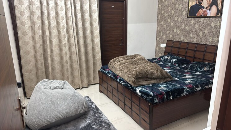 Bedroom, guru-nanak-enclave 3 Bedroom 1100 Sq.Ft. Builder Floor In Dhakoli Village Zirakpur 8173409