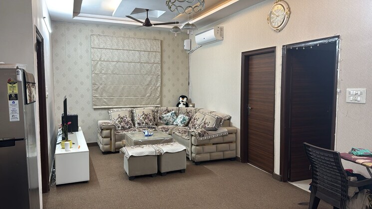Living Room, guru-nanak-enclave 3 Bedroom 1100 Sq.Ft. Builder Floor In Dhakoli Village Zirakpur 8173409