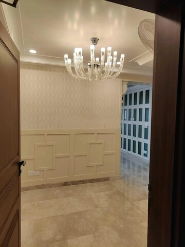 Bathroom in 3 BHK Apartment at Parsvnath Exotica, Sector 53 – for Rent