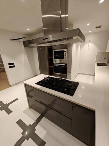 Kitchen in 2 BHK Builder Floor at Dlf Cyber City, Sector 24 – for Rent