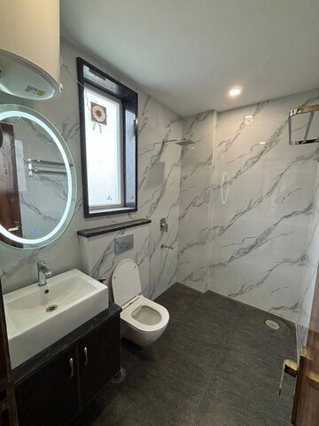 Bathroom in 2 BHK Builder Floor at Dlf Cyber City, Sector 24 – for Rent