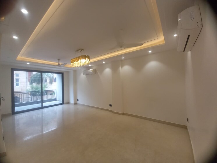 Room, mansarover garden 5 Bedroom 400 Sq.Yd. Builder Floor In Mansarover Garden Delhi 8173527