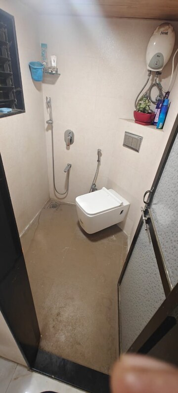 Bathroom in 1.5 BHK Apartment at Parijat Apartment Bandra, Bandra West – for Rent