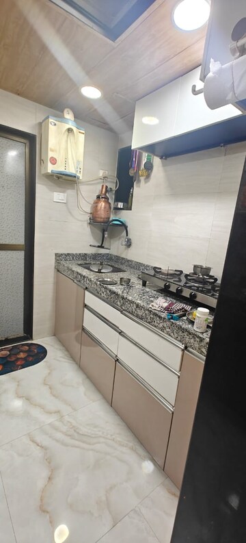 Kitchen in 1.5 BHK Apartment at Parijat Apartment Bandra, Bandra West – for Rent