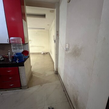 Bathroom in 2 BHK Builder Floor at Kotla Mubarakpur – for Rent