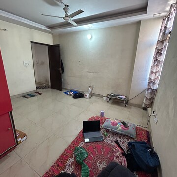 Bedroom in 2 BHK Builder Floor at Kotla Mubarakpur – for Rent