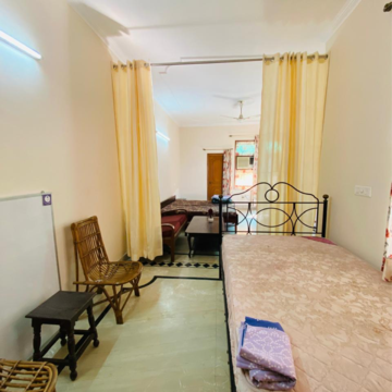 Living Room in 1.5 BHK Builder Floor at Sector 125 – for Rent