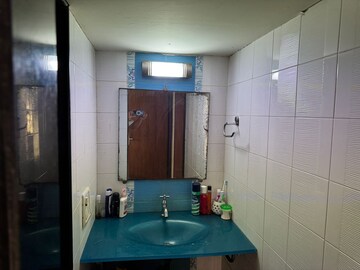 Bathroom in 3 BHK Apartment at Sagar Shrot, Andheri West – for Rent