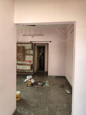 Room in 1 BHK Builder Floor at Halasuru – for Rent