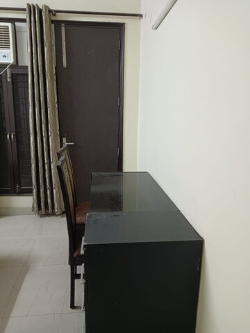 Furnished Amenities in 2 BHK Builder Floor at Uday Arden 45, Sector 45 – for Rent