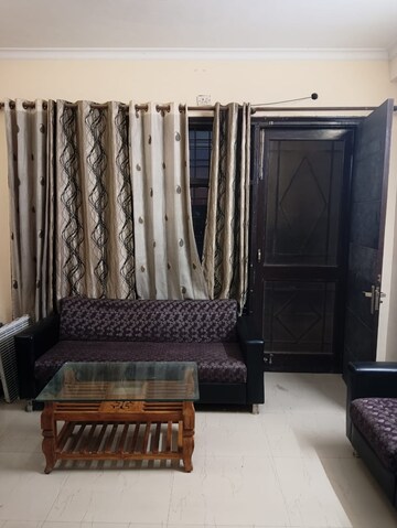 2 BHK Builder Floor For Rent in DLF Star Tower, Sector 30