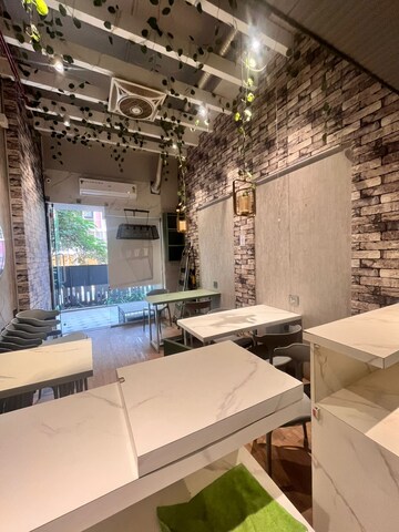Common Area in  Shop at Andheri West – for Rent