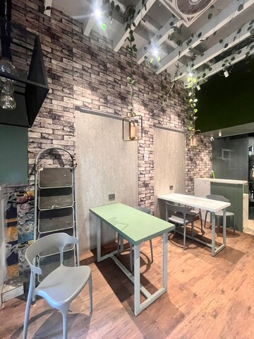Common Area in  Shop at Andheri West – for Rent